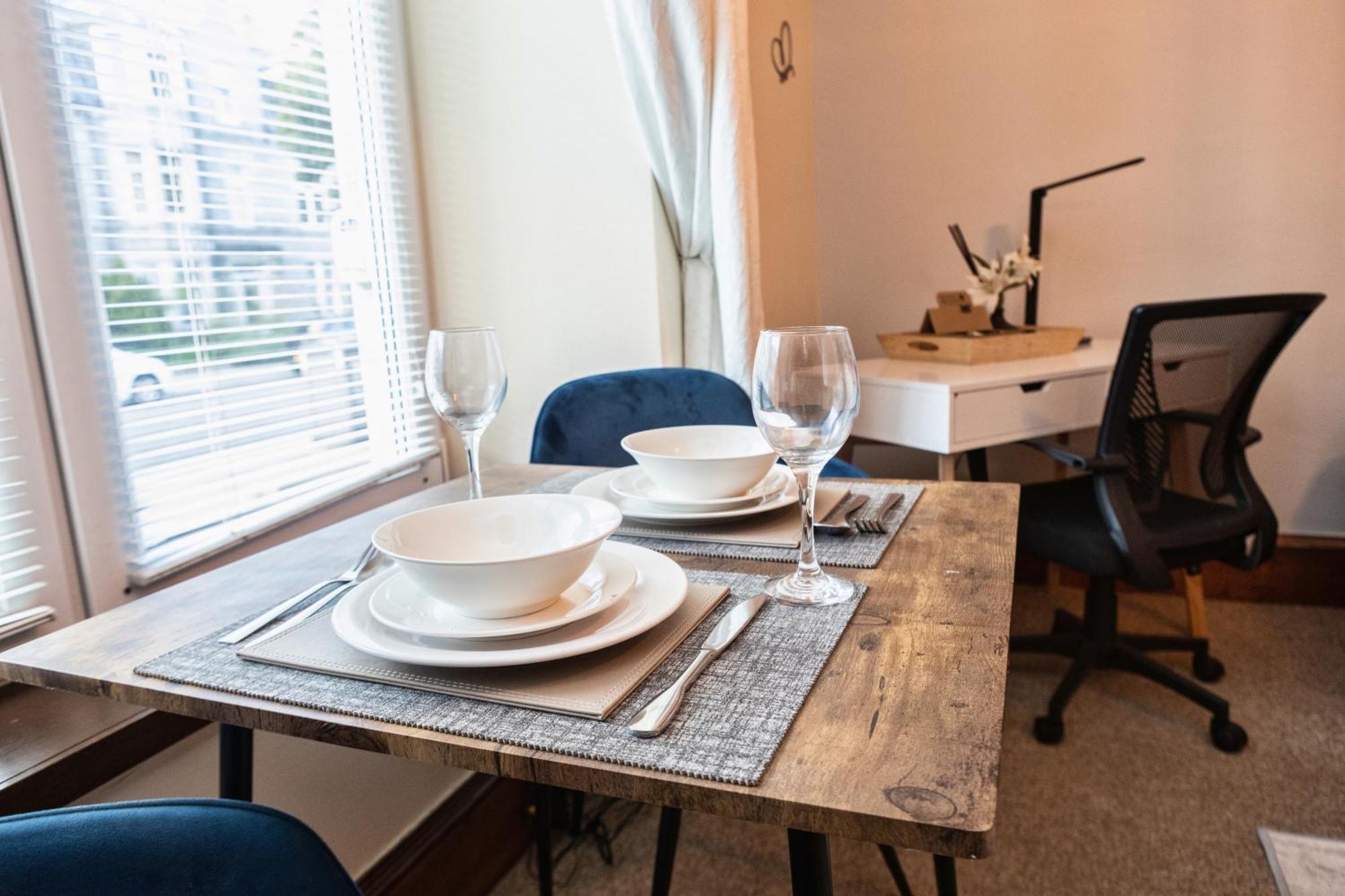 Summit Apartment - Cozy Aberdeen West End Flat Prime Location - Perfect For Short Or Long Stay - 1 Bedroom ภายนอก รูปภาพ