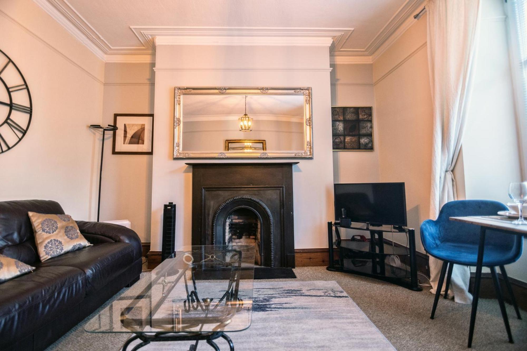 Summit Apartment - Cozy Aberdeen West End Flat Prime Location - Perfect For Short Or Long Stay - 1 Bedroom ภายนอก รูปภาพ